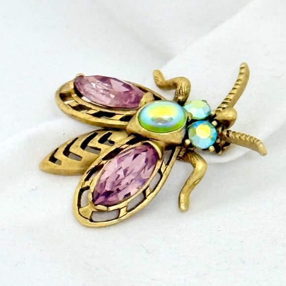 Vintage Gold-Tone Bee/Bug Brooch With Iridescent Cabochon/Rhinestones/Crystals - Picture 3 of 7